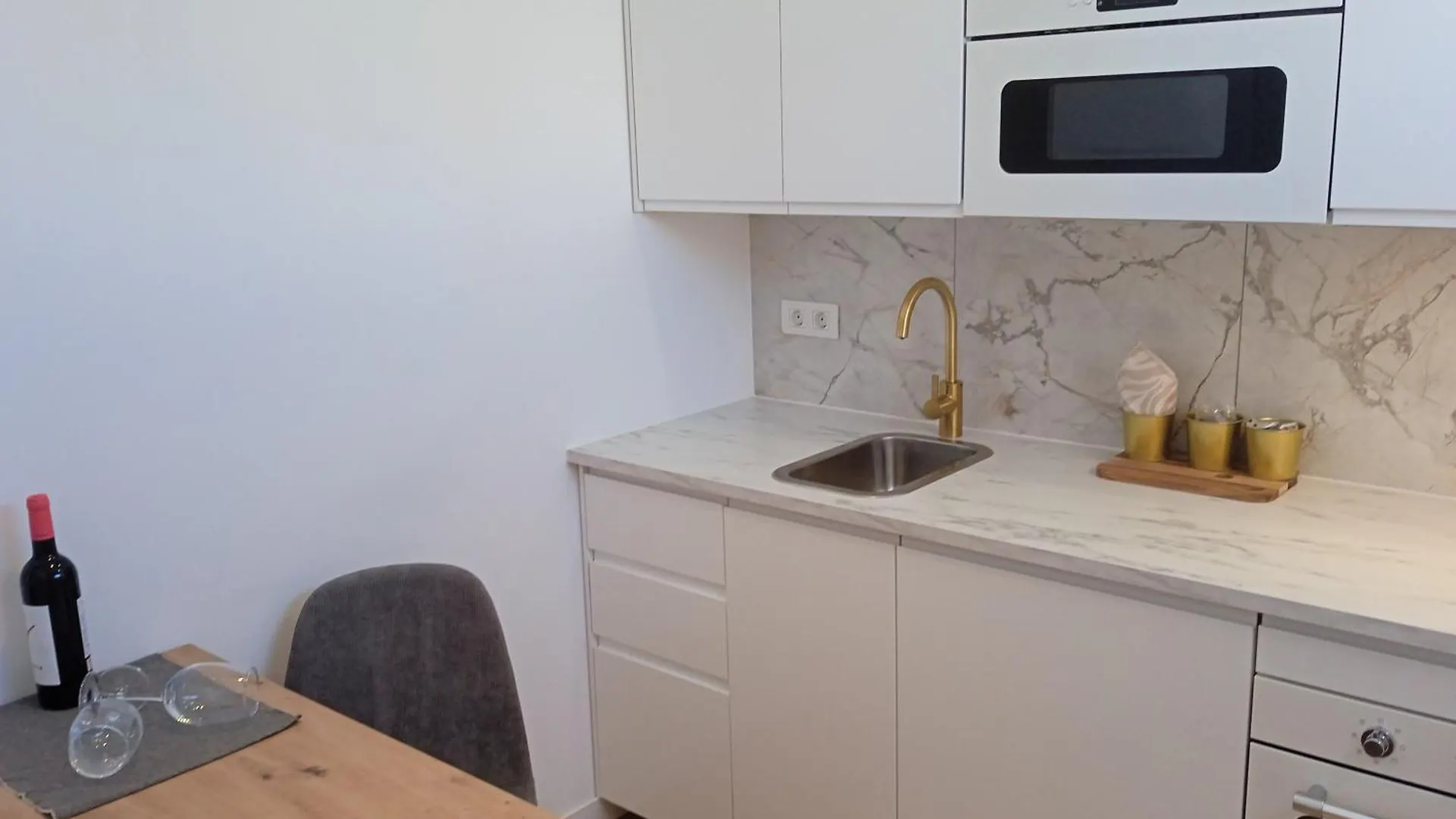 A T Suite Costa Del Silencio Apartment