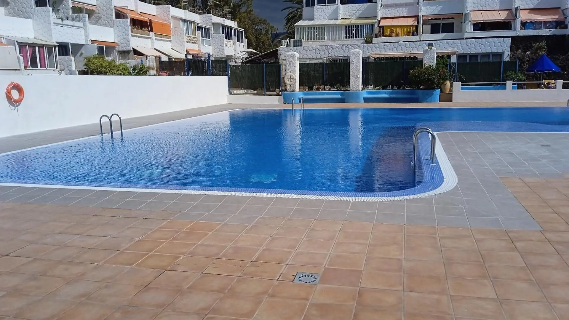 A T Suite Costa Del Silencio 0*,